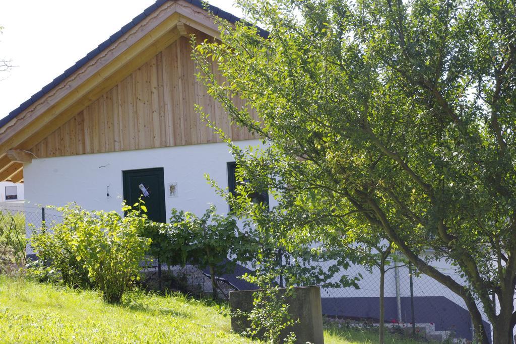 Huettenflair-Mosel Ferienwohnung Enkirch Exterior photo